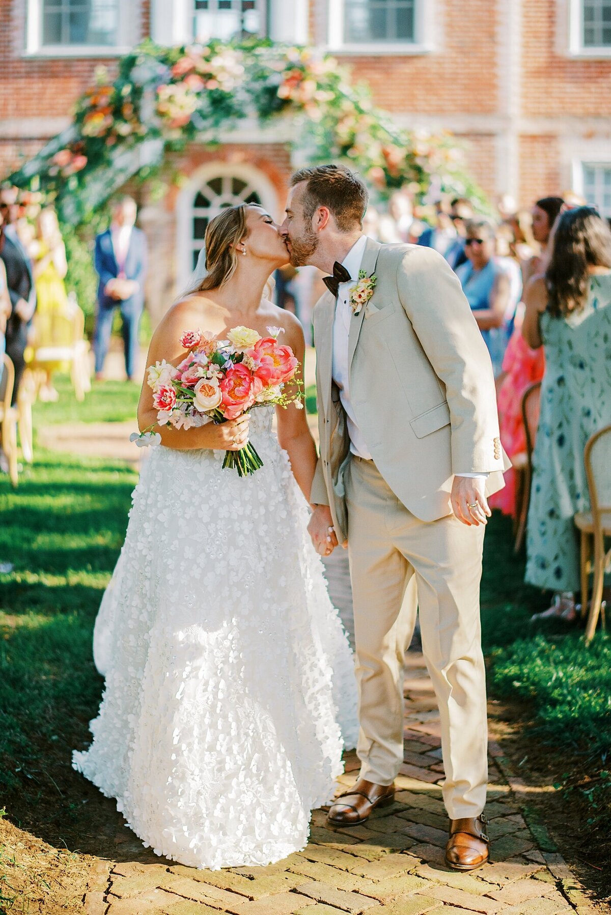 Vibrant-Summer-Whitehall-Annapolis-Wedding-Planner-Adriana-Marie-Events-_0242