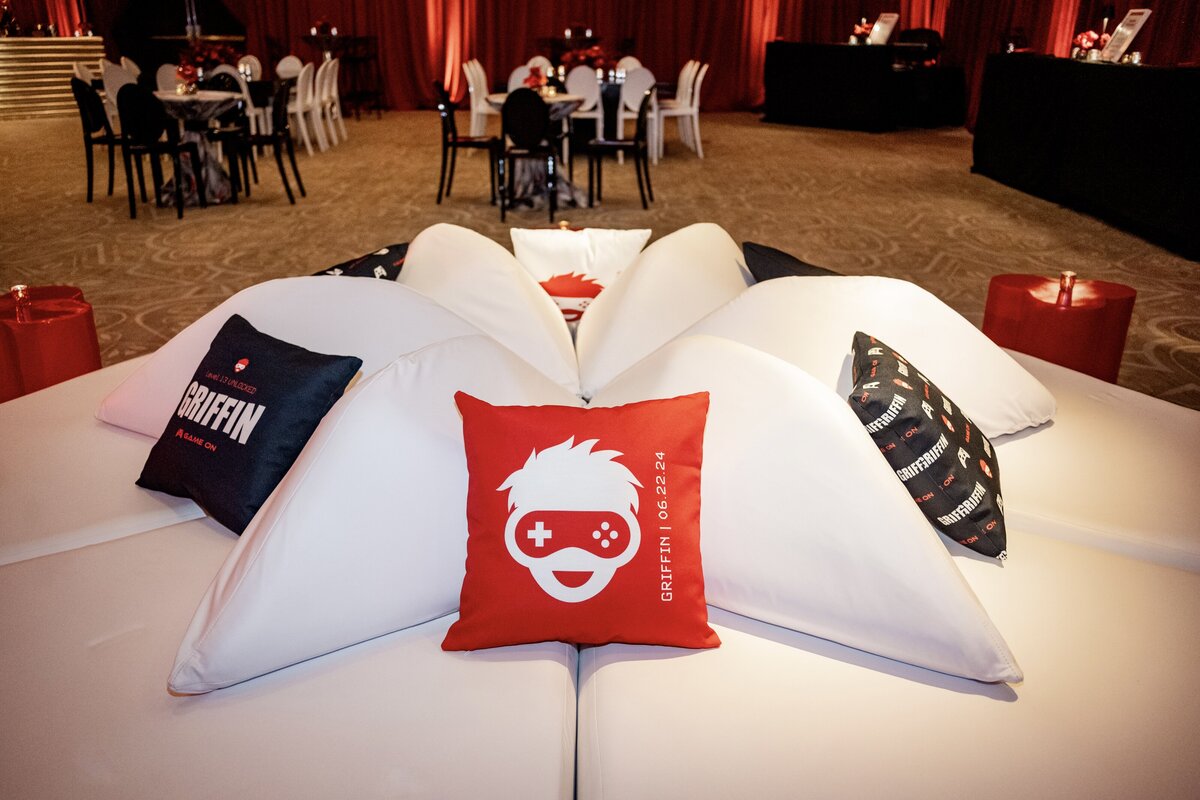 Griffin's Bar Mitzvah by Party Perfect GRIFFIN_GOLDEN_KATHY_THOMAS_PHOTOGRAPHY-70385