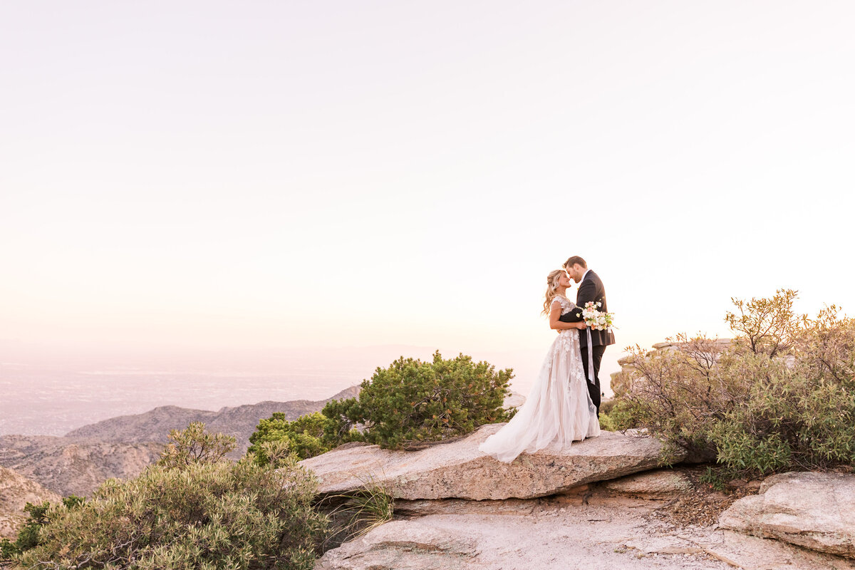 Tucson-Mount-Lemmon-Elopement-Shleby-and-Ethan-16