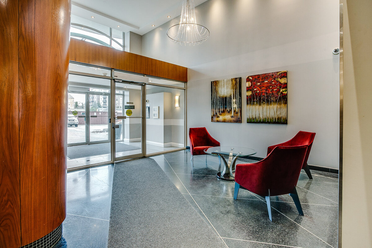 007_Lobby