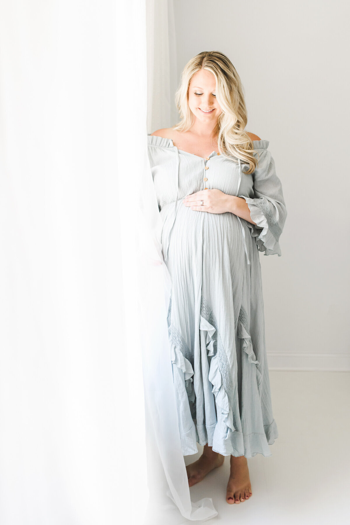 Light-Airy-Maternity-Session-30