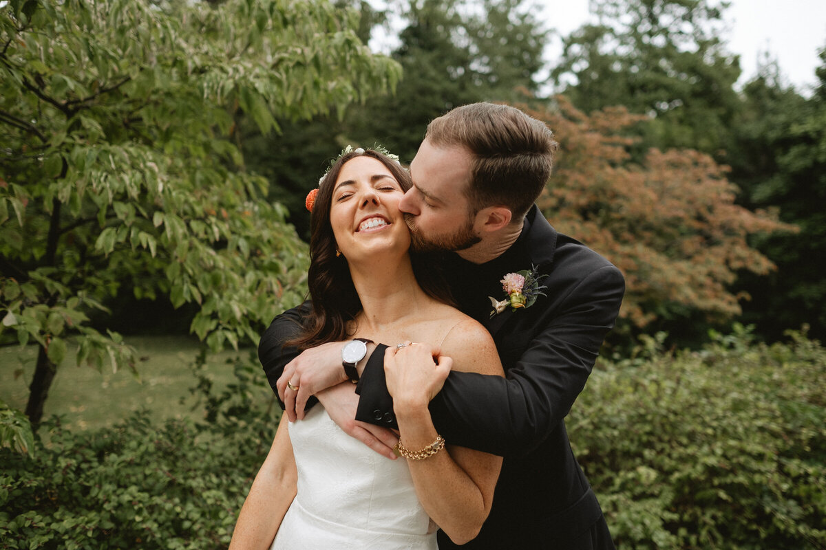 documentary photographer garden greenhouse wedding-135