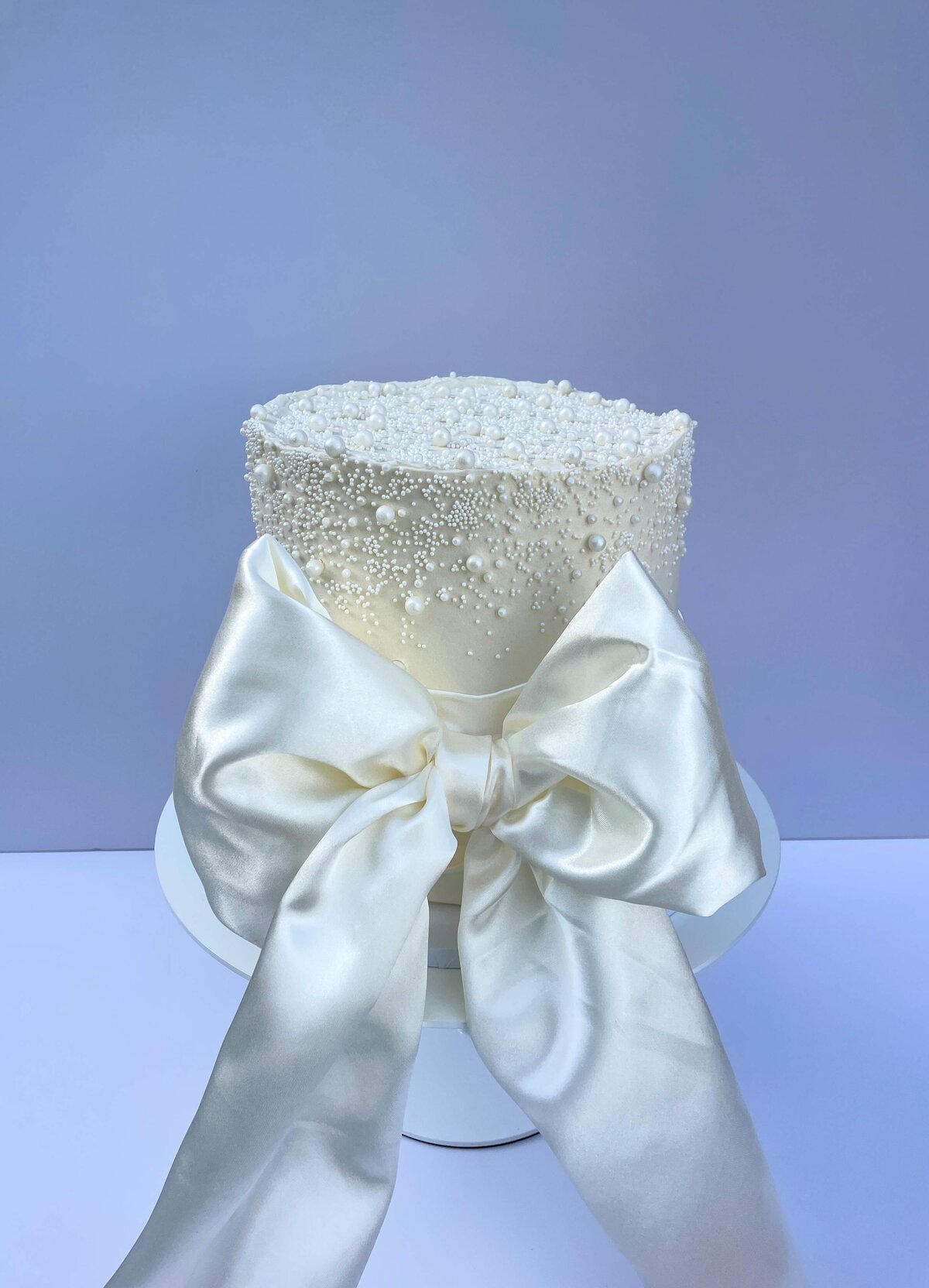 baby shower cake designer maker cambridgeshire gender reveal