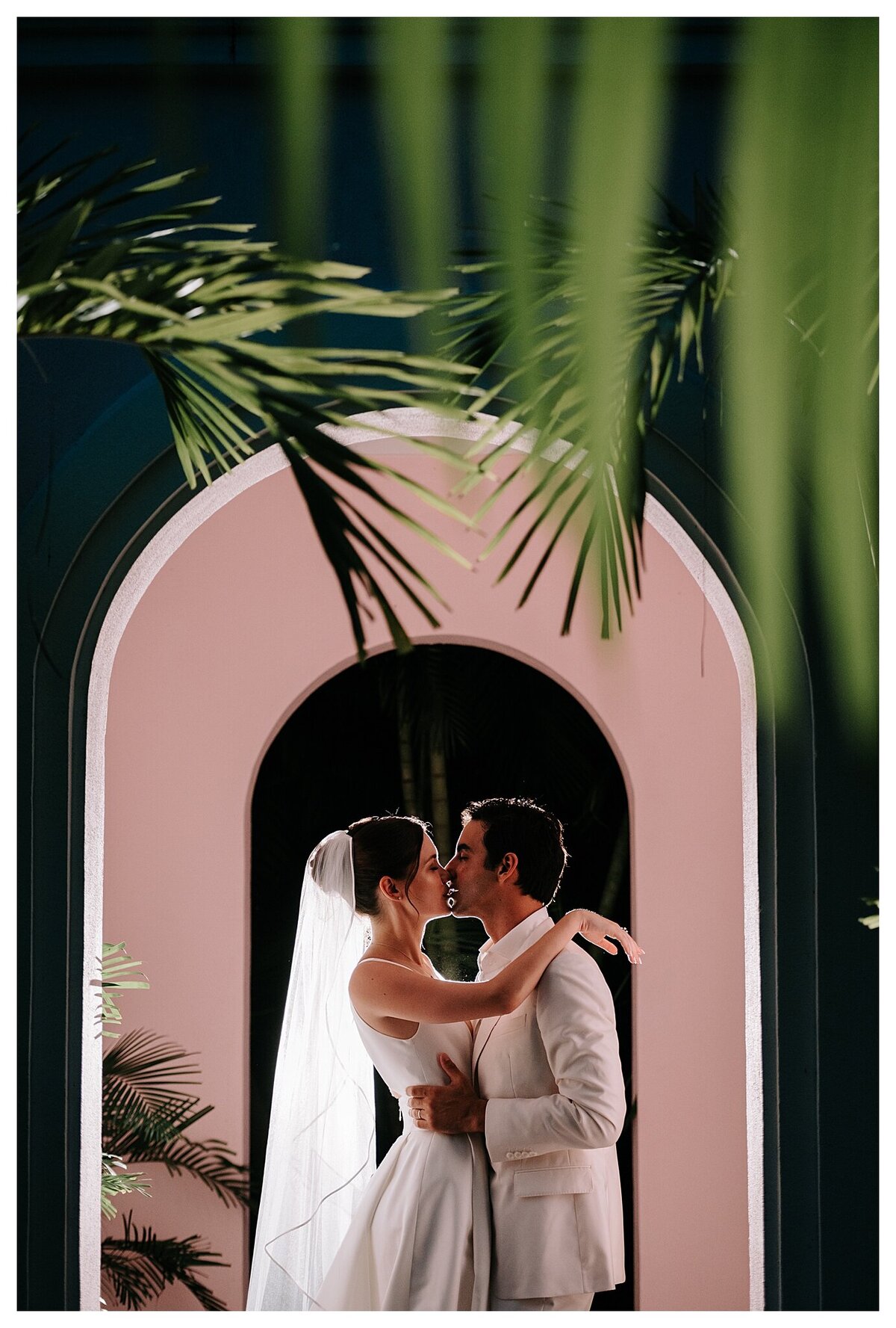 Stunning Lyford Cay Bahamas Destination Wedding by Lyndah Wells Photography_0084