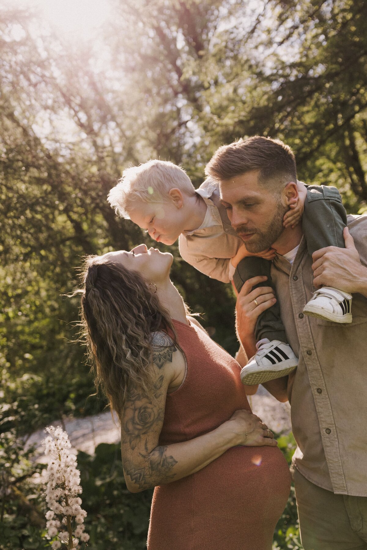 Babybauch Fotoshooting Salzburg Stadt Familienshooting 
