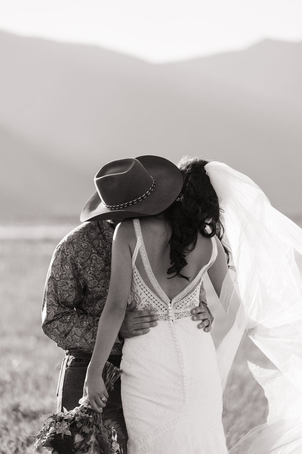 parkhomeranchwesternelegantwedding-25