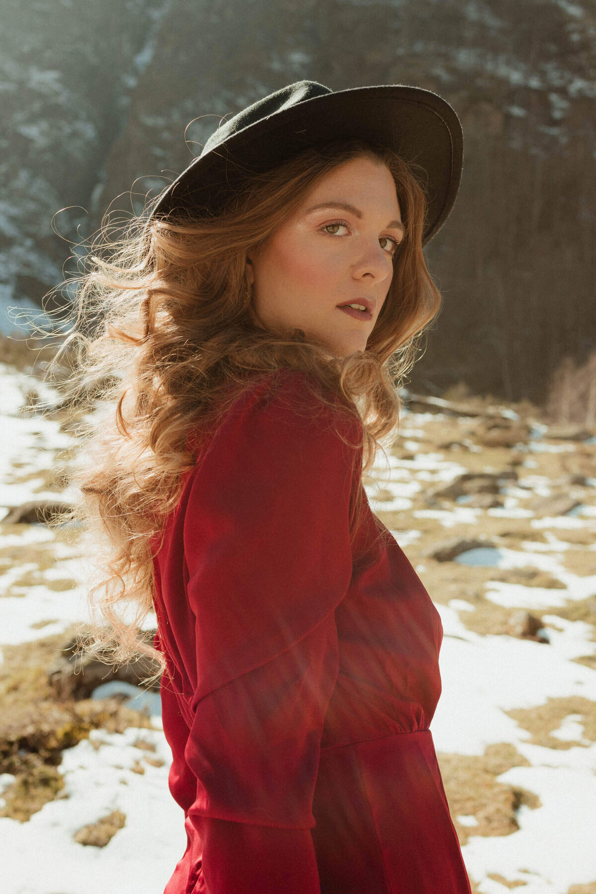 Seance-portrait-en-exterieur-Lac-Soulcem-Camila-garcia-photographe-toulouse-16