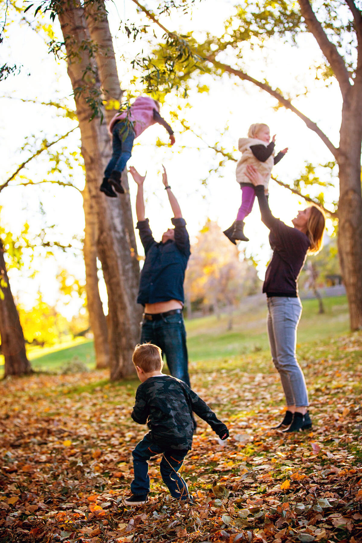 014-Calgary-Banff-Family-Photographer-Edward-Ross