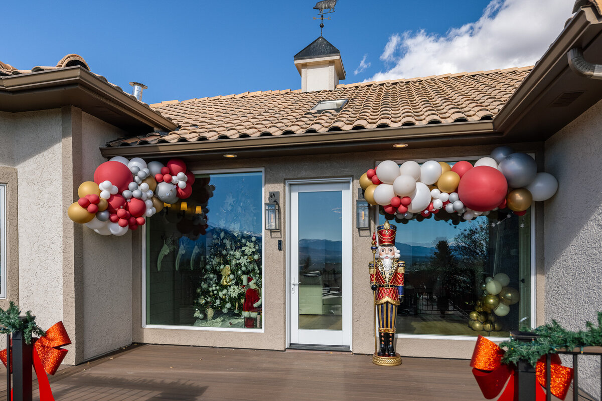 Interiors-by-Bethany-Colorado-Springs-Professional-Christmas-Decor-3