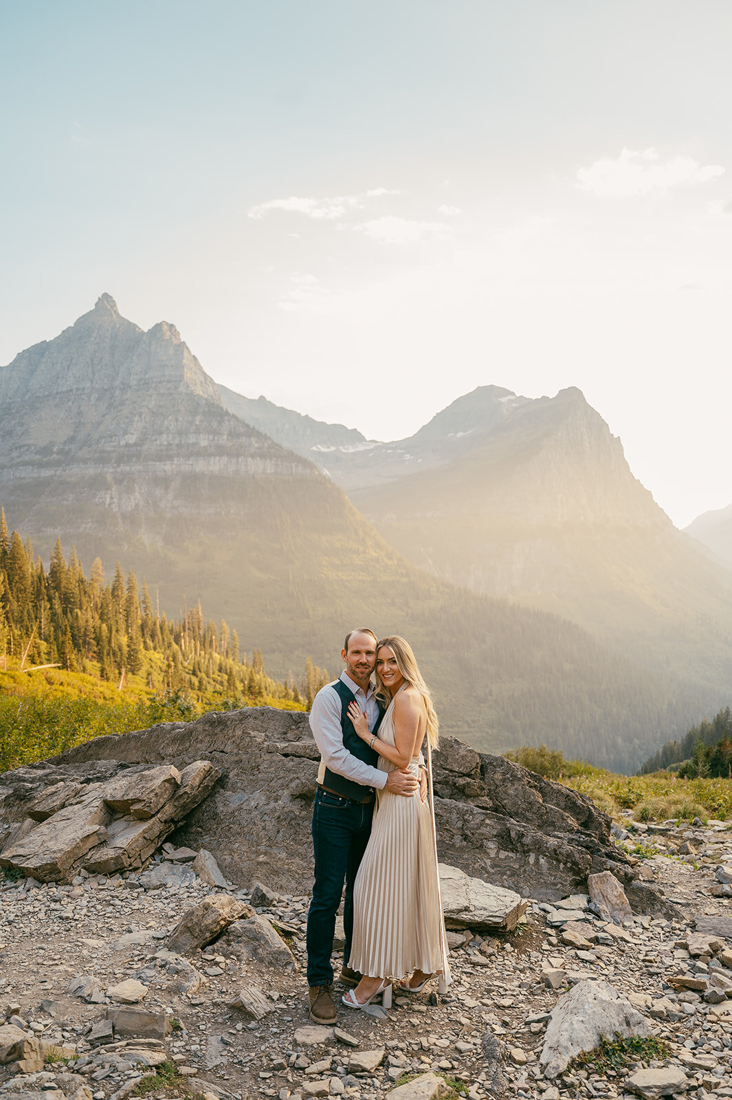 vintage-hollywood-glacier-national-park-elopement-presley-gray-photo1389