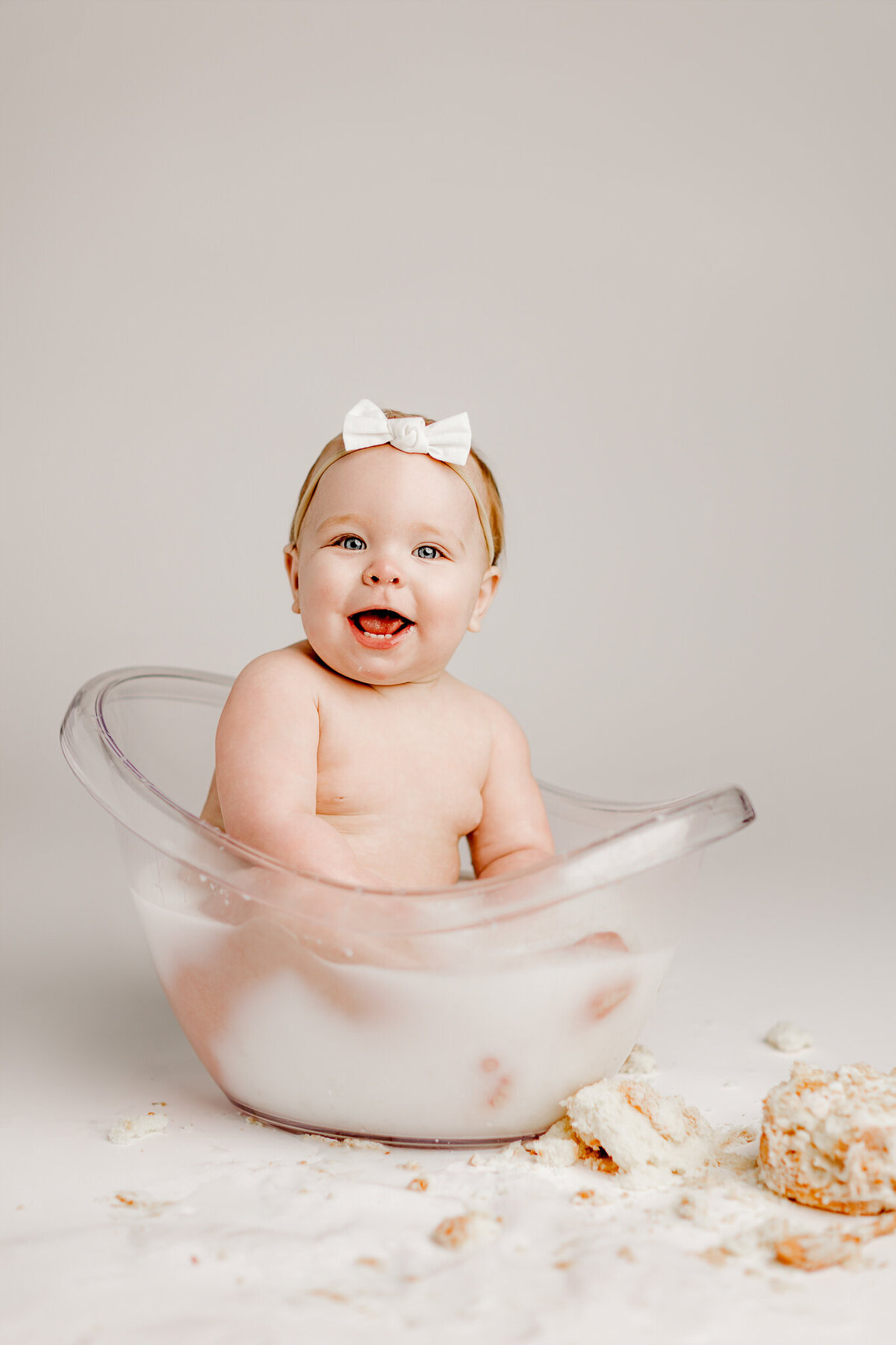 best Springdale AR cake smash photographer,, cake smash photography near me Farmington AR. Rogers AR baby milestone sessions