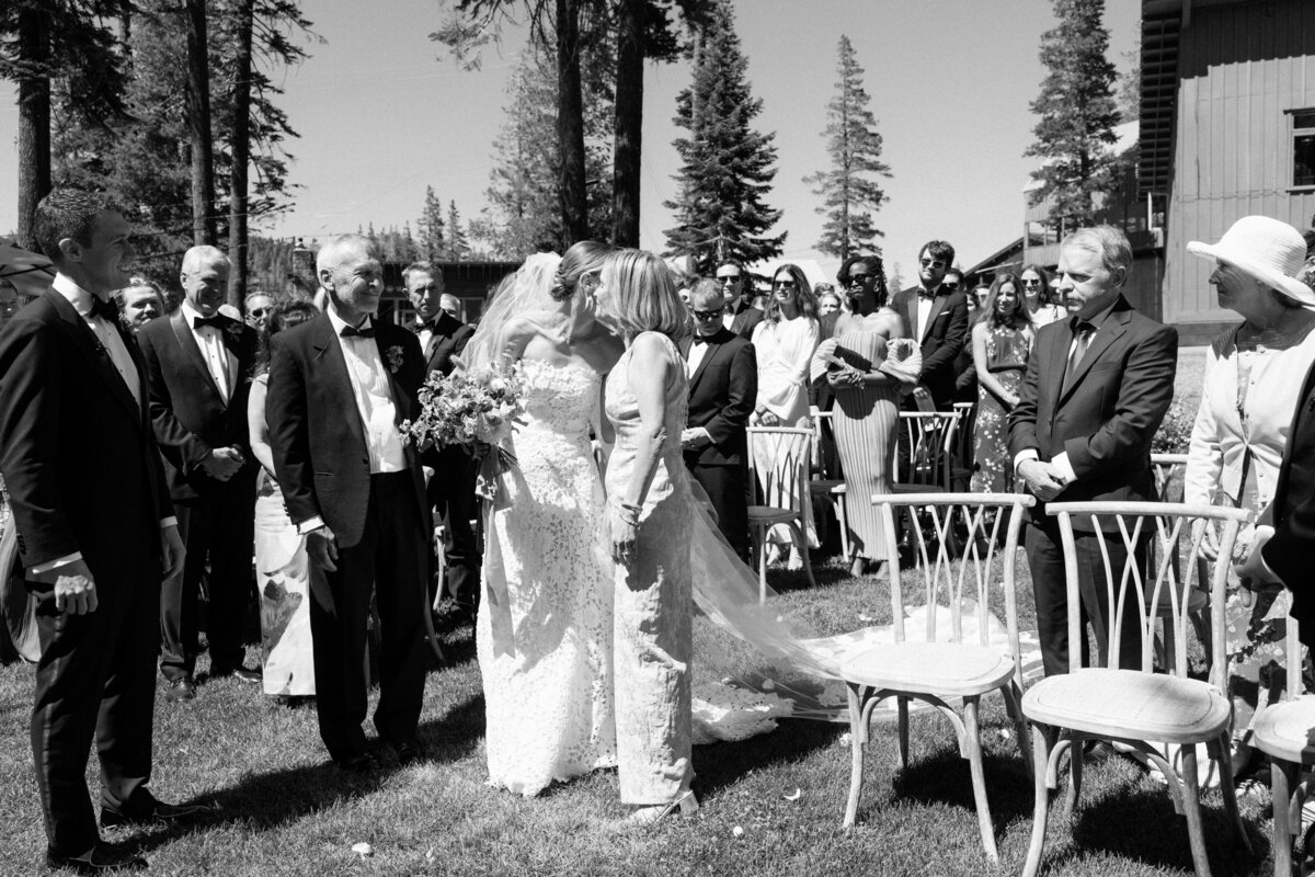 Lake_Tahoe_Ski_Resort_Wedding_020