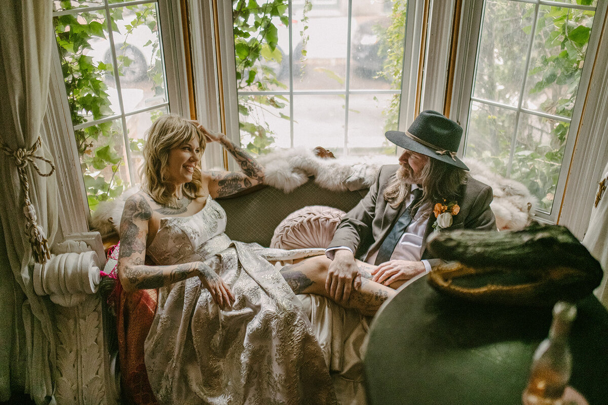 toronto-city-elopement-darling-mansion-wedding-photogrphy-intimate-modern-stylish-2509