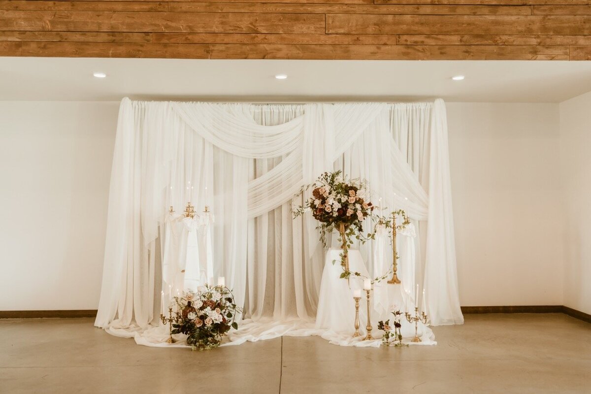 Wedding Venue Near Calgary and Edmonton 17 Large 11.04.02 AM