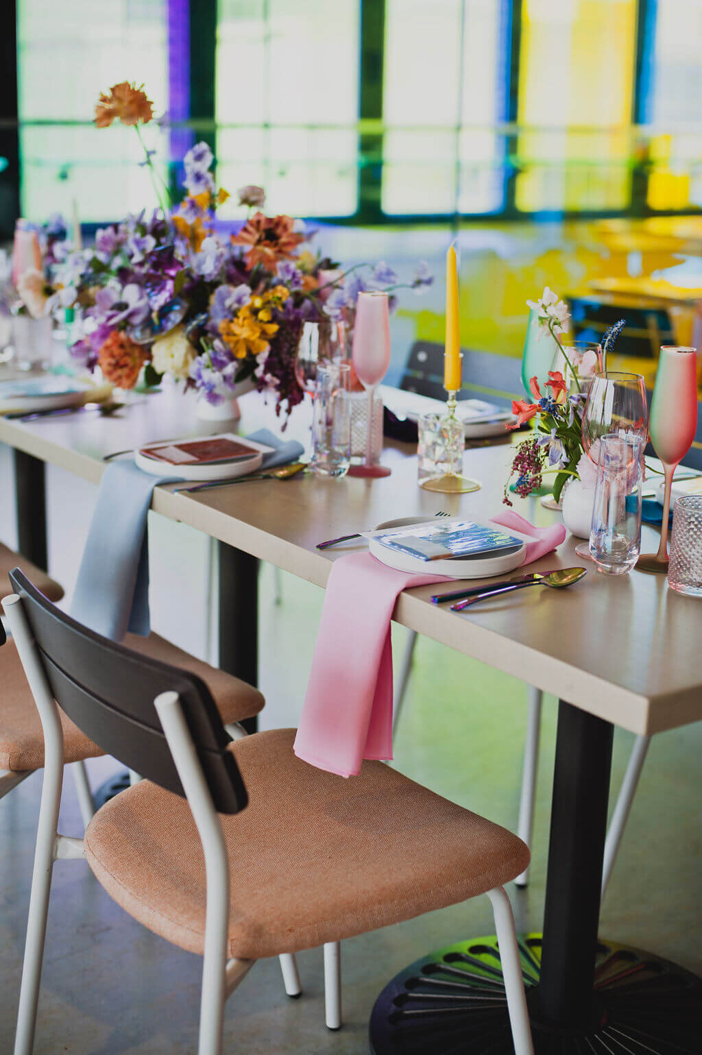 63-iridescent-colorful-tablescape-editorial