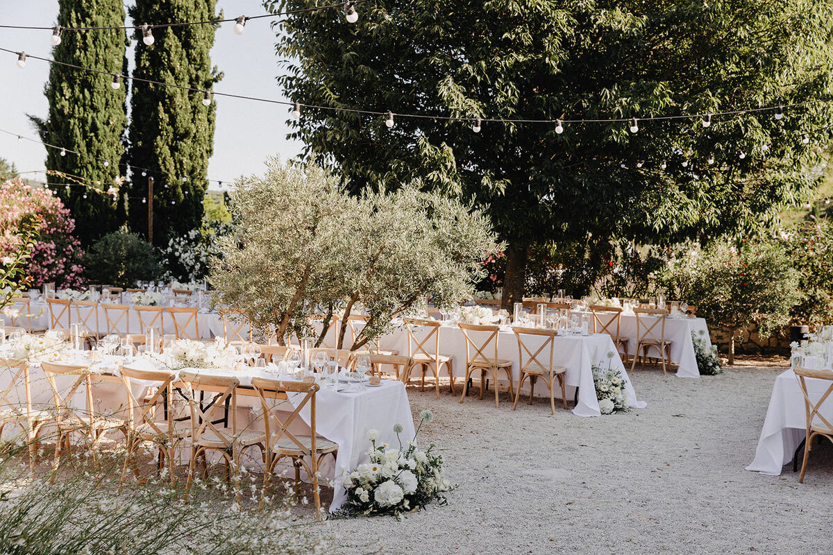 modern-and-elegant-wedding-in-provence17