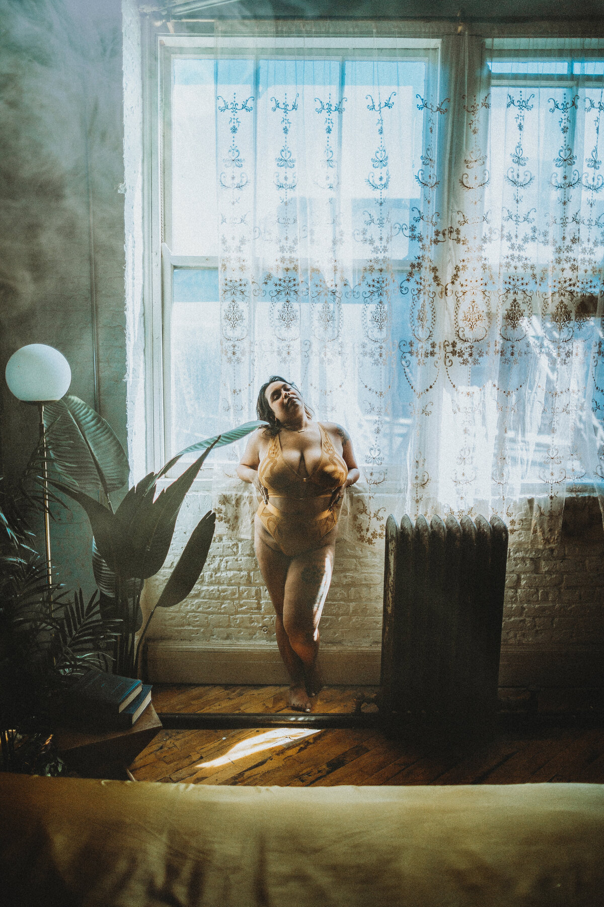 chicago-boudoir-intimate-natural-photographer-studio-empowerment-feminine-43
