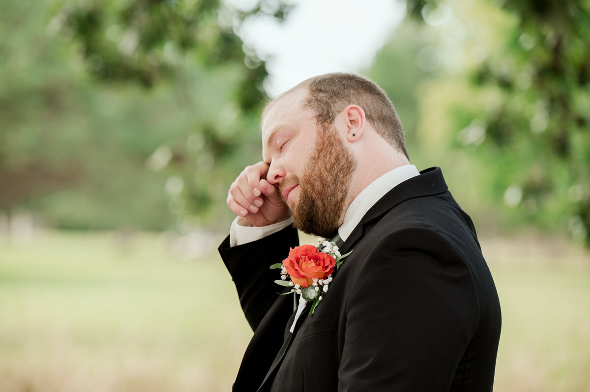 8203-Wedding at The Grands at Mulligans in Sartell Minnesota- Wedding Photographer Nicole Hollenkamp