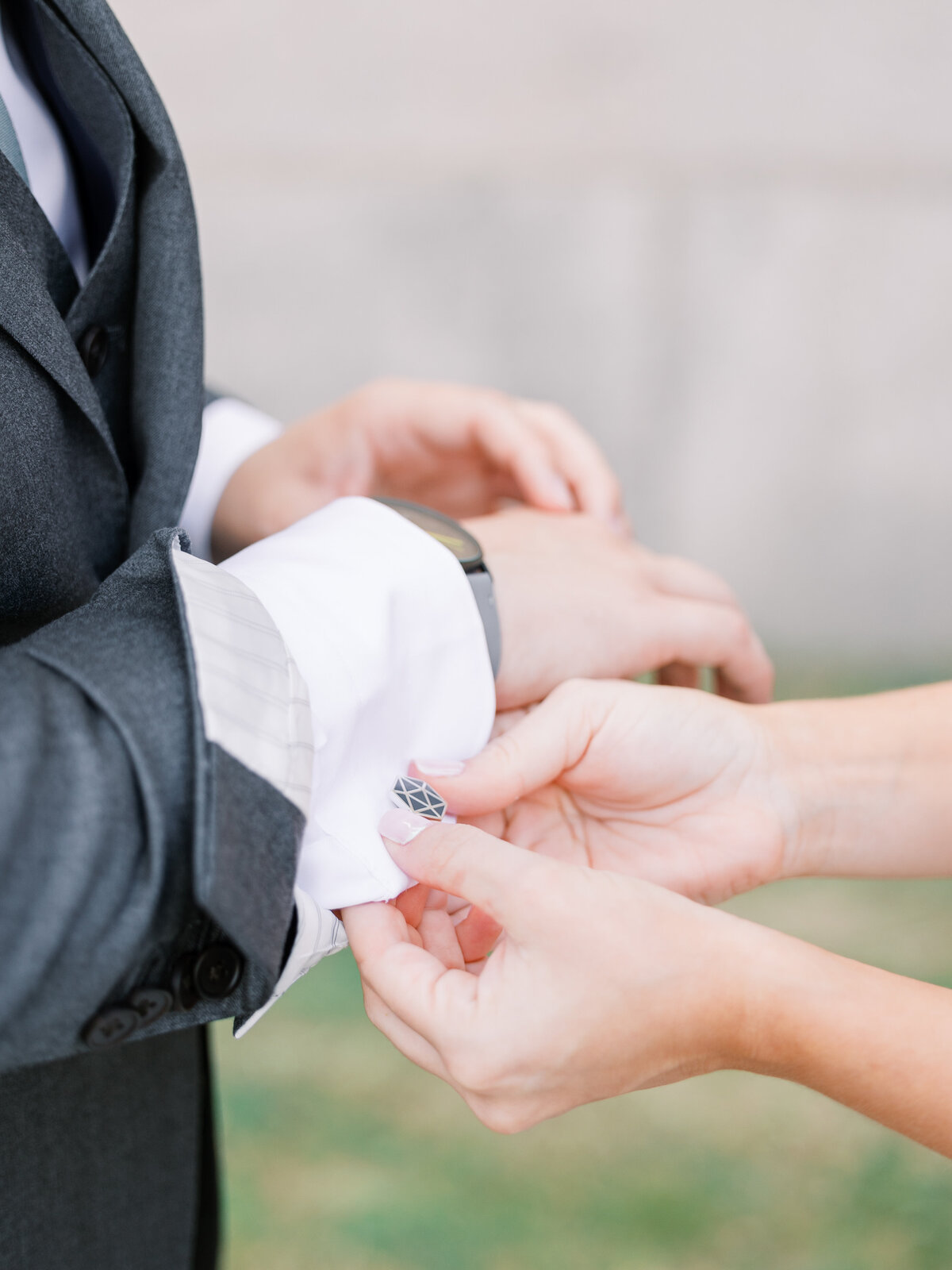 pittsburgh-wedding-photographer-phipps-botanic-gardens-conservatory-wedding-outdoor-lgbtq-luxury-photography-light-and-airy21