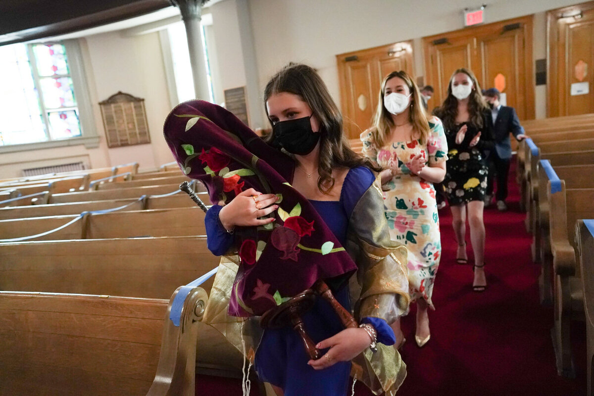 world's-best-Jewish-bat-mitzvah-photographer-kirsten-lewis-lb020