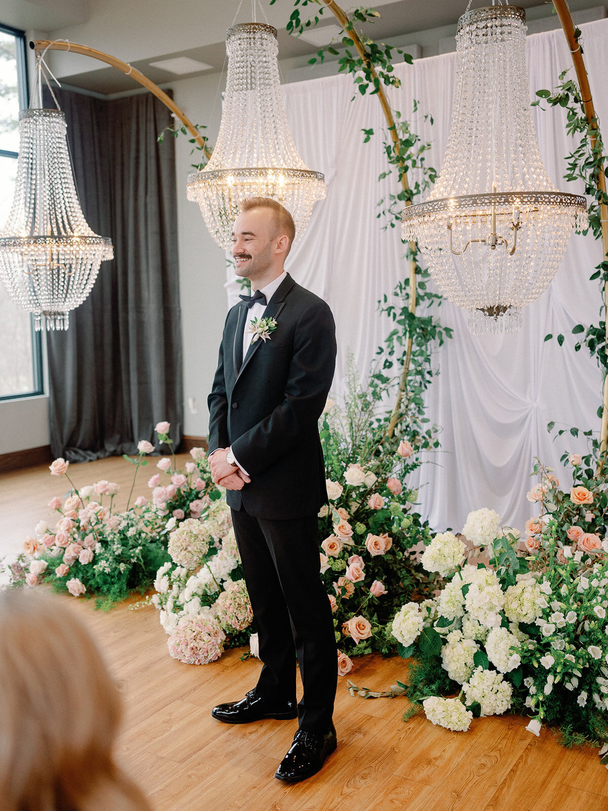 Wedding-Flowers-Michigan-Midwest-Venue3Two-Detroit-Oh