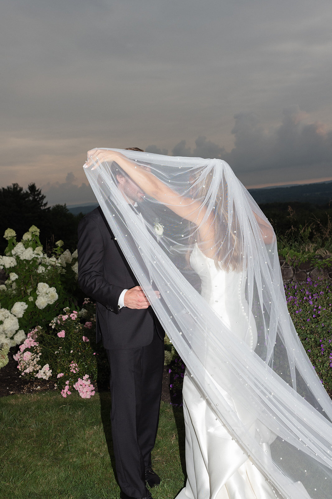 outdoor-flash-photography-wedding-portraits