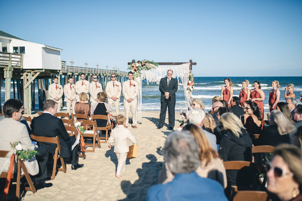 finer-points-coastal-kitty-hawk-pier-wedding00004