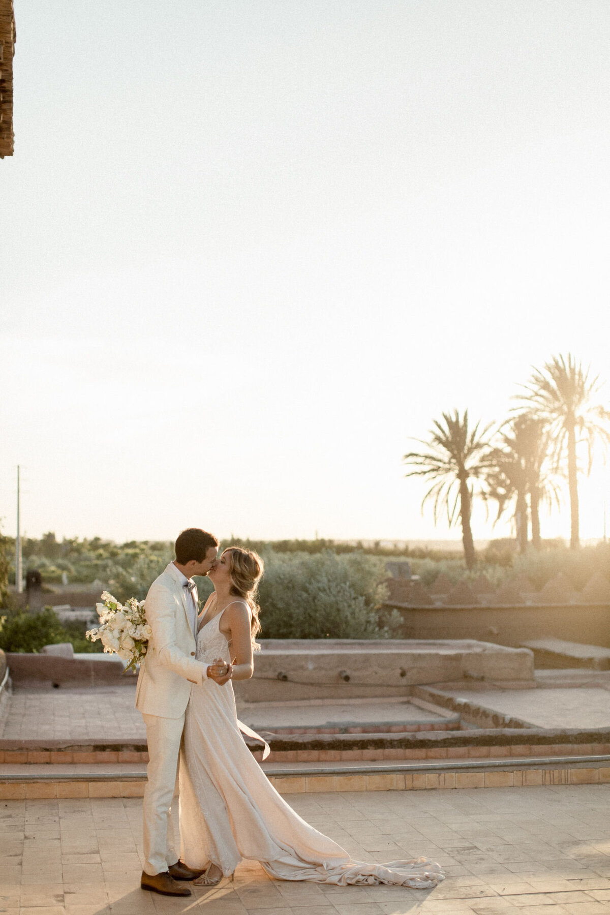 Morocco wedding in white Beldi country club Marrakech Veronique lorre destination florist22