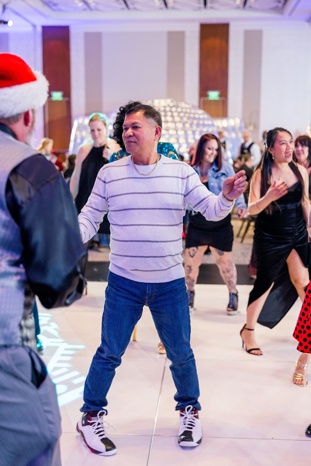 Virginia-Wedding-Planner-Bauer-Compressors-Holiday-Party-59