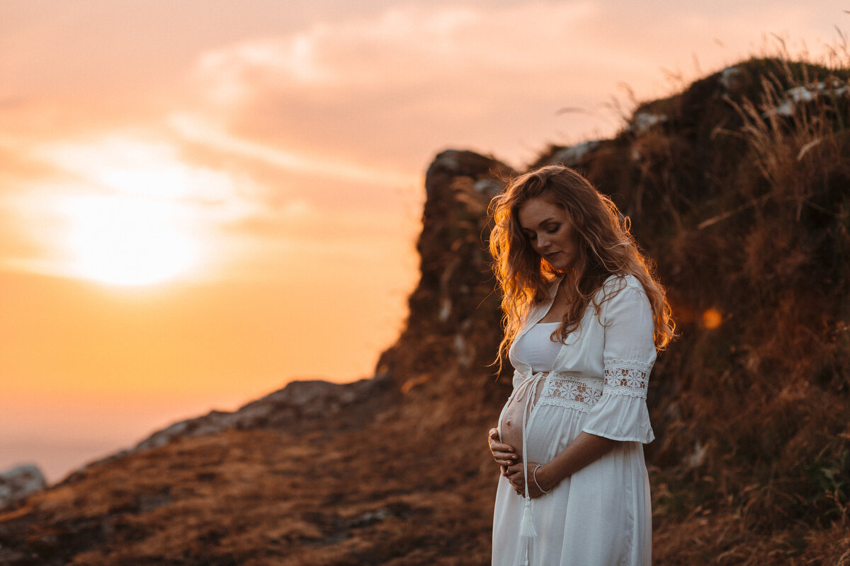Maternity Photographer Devon_Bantham Beach, UK_Freckle Photography_002