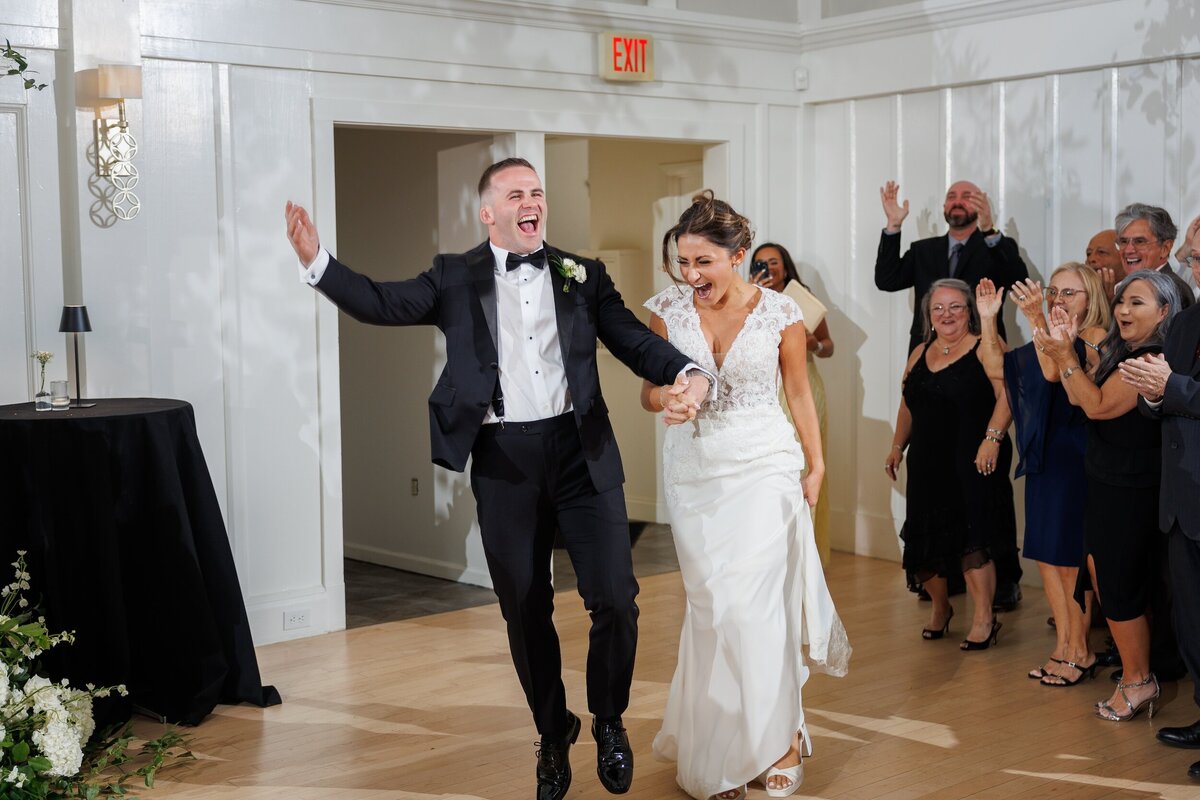 first-dance-at-springfield-country-club-ma-2