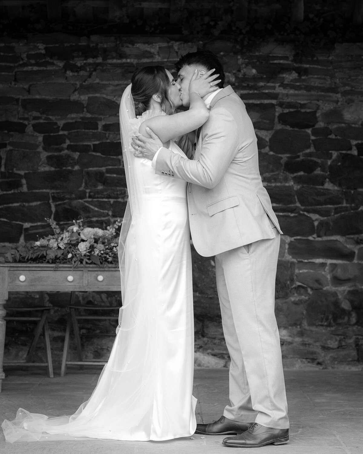 Emotional Wedding Photos 7