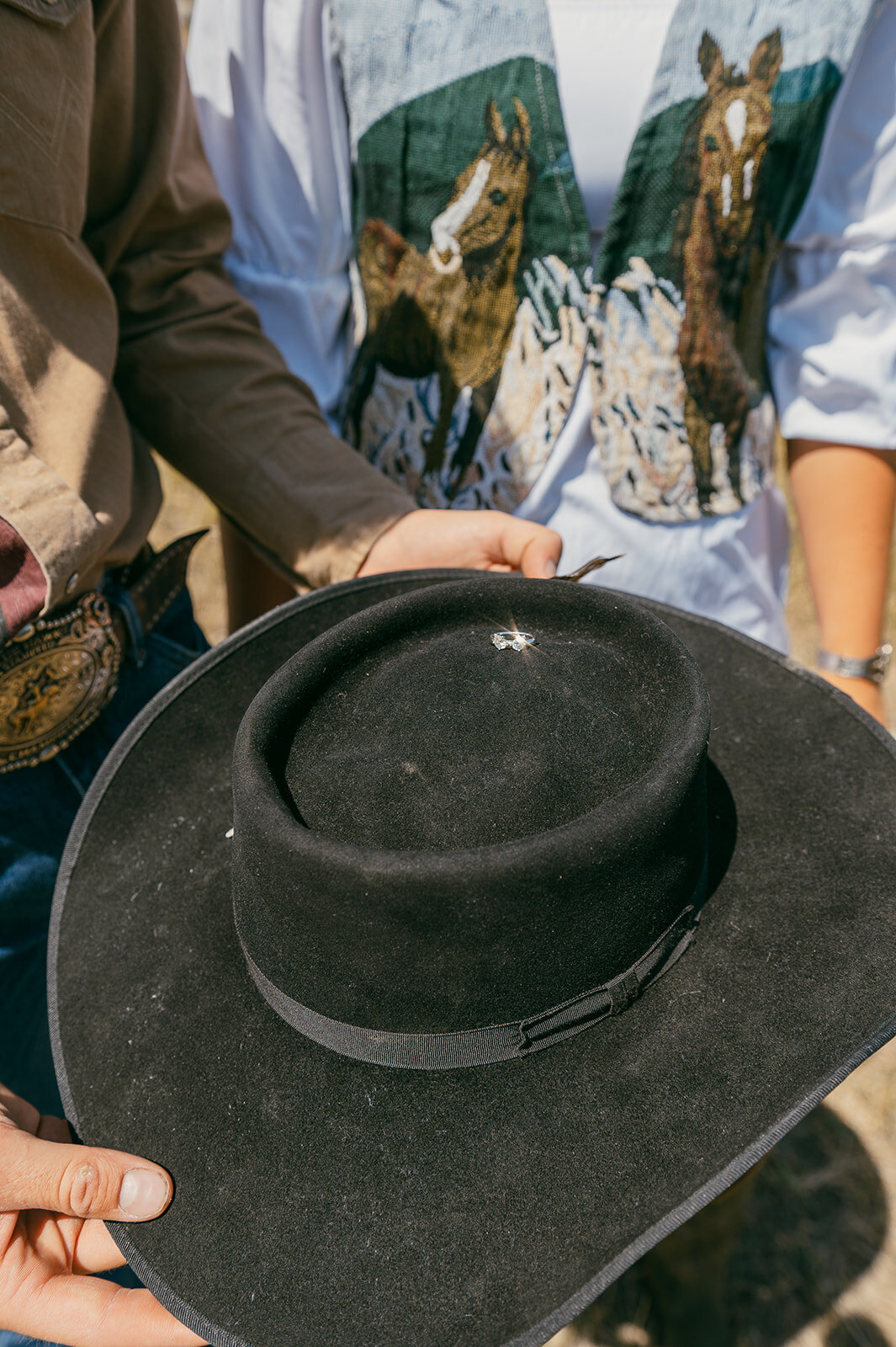 presley-gray-photo-haybale-forest-montana-elopement-7650