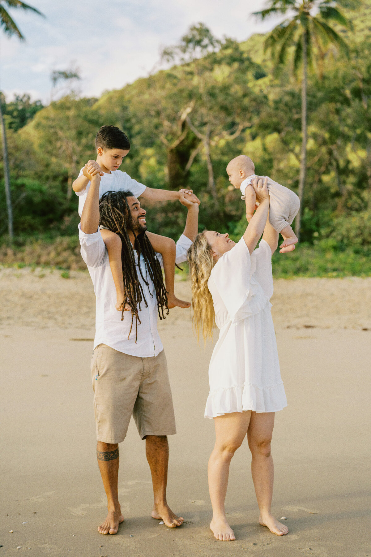 ellis-beach-sunrise-family-engagement-shoot-057