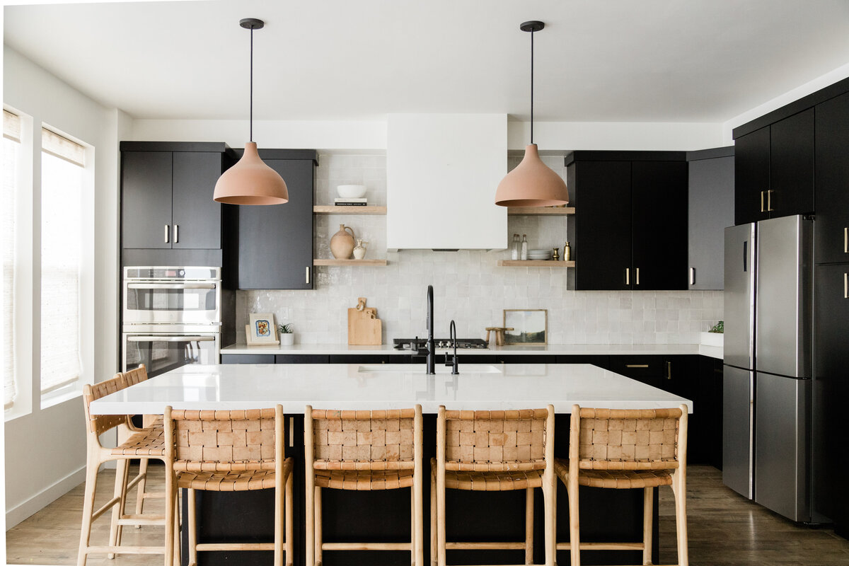 Nashville-interior-design-photographer-girls-at-flourish