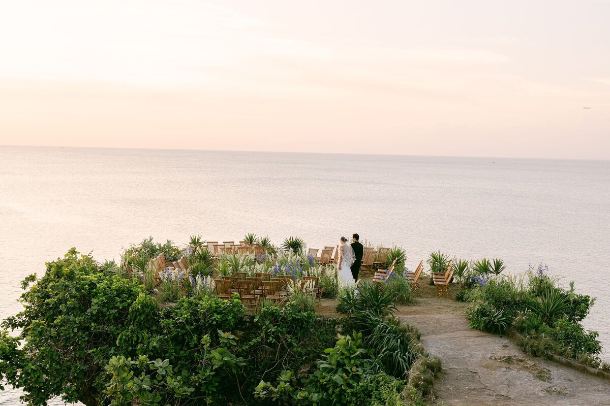 449Bali Bright Balangan Cliff Wedding Photography