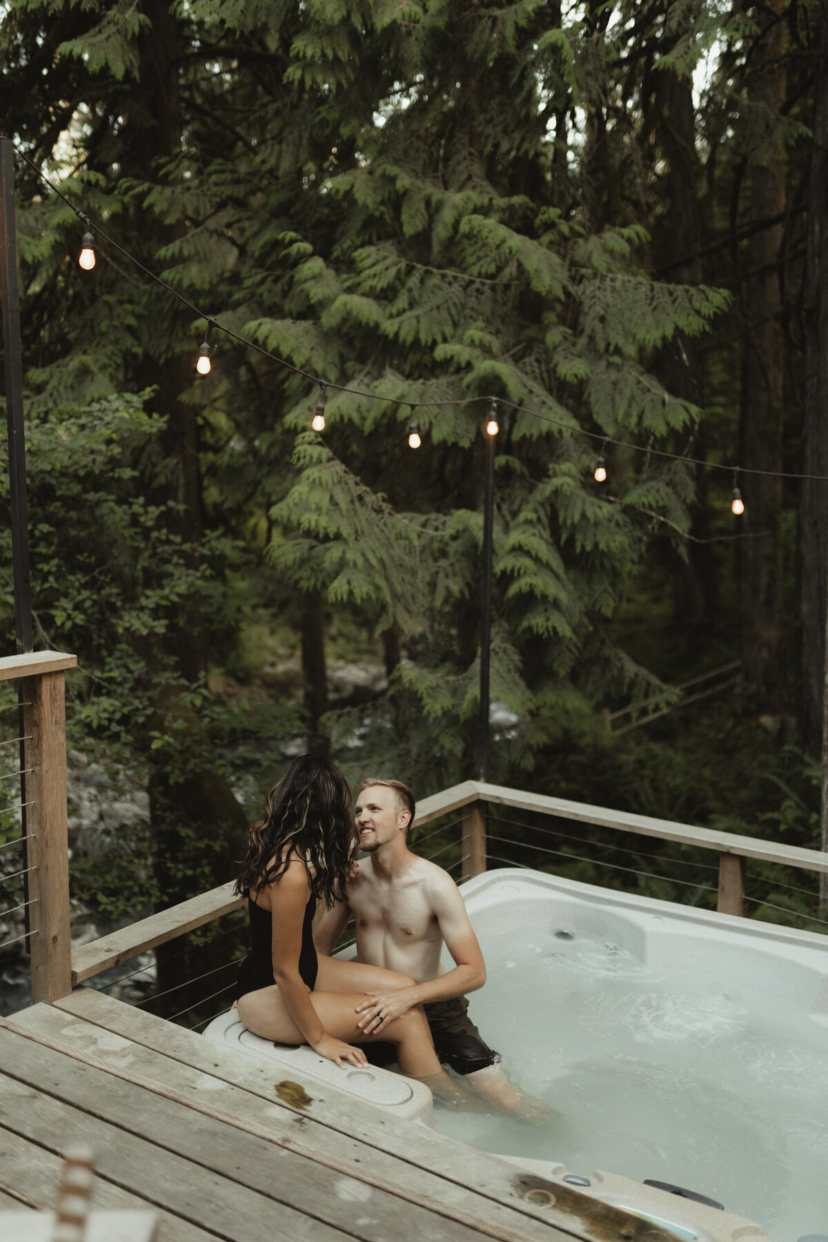 casualcouplesinhomesessionkansascityphotographer-81