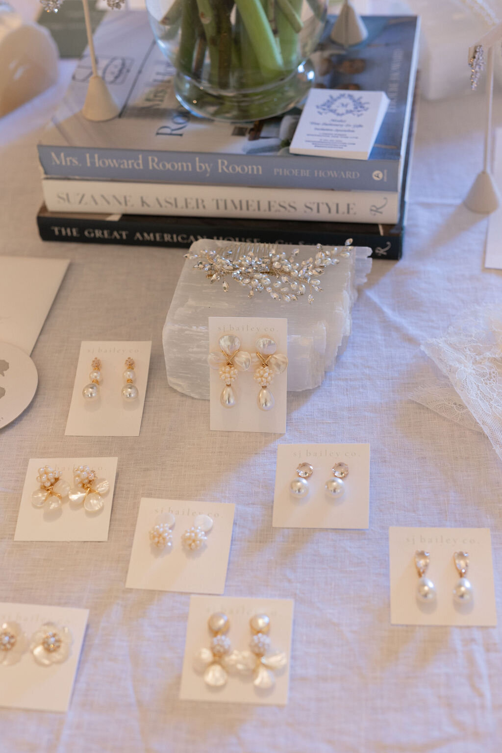 Simply-white-bridal-accessories-2