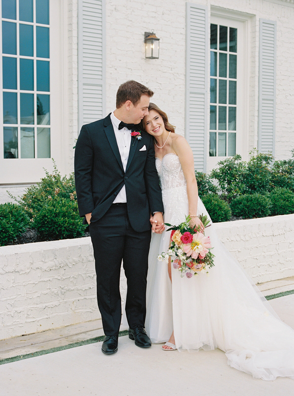 Meghan + Jackson Rowell - The Nest at Ruth Farms - Stephanie Michelle Photography - Dallas Wedding Photographer - Bride + Groom-14