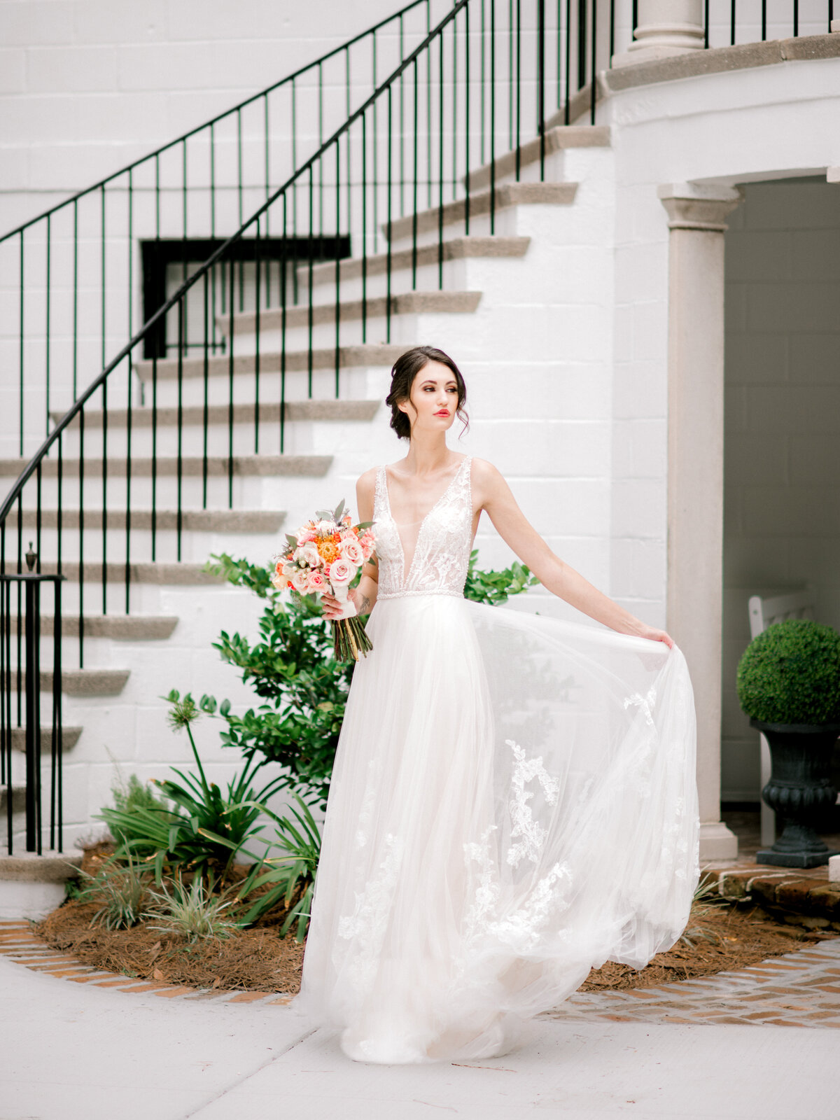 Savannah Wedding Flowers at HollyOaks on the Marsh, Savannah GA | Wedding Florist | 5D Photography | Coastal Floral & Events
