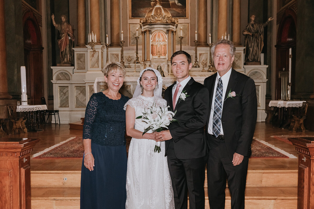 old-st-mary-catholic-wedding-cincinnati-ohio121