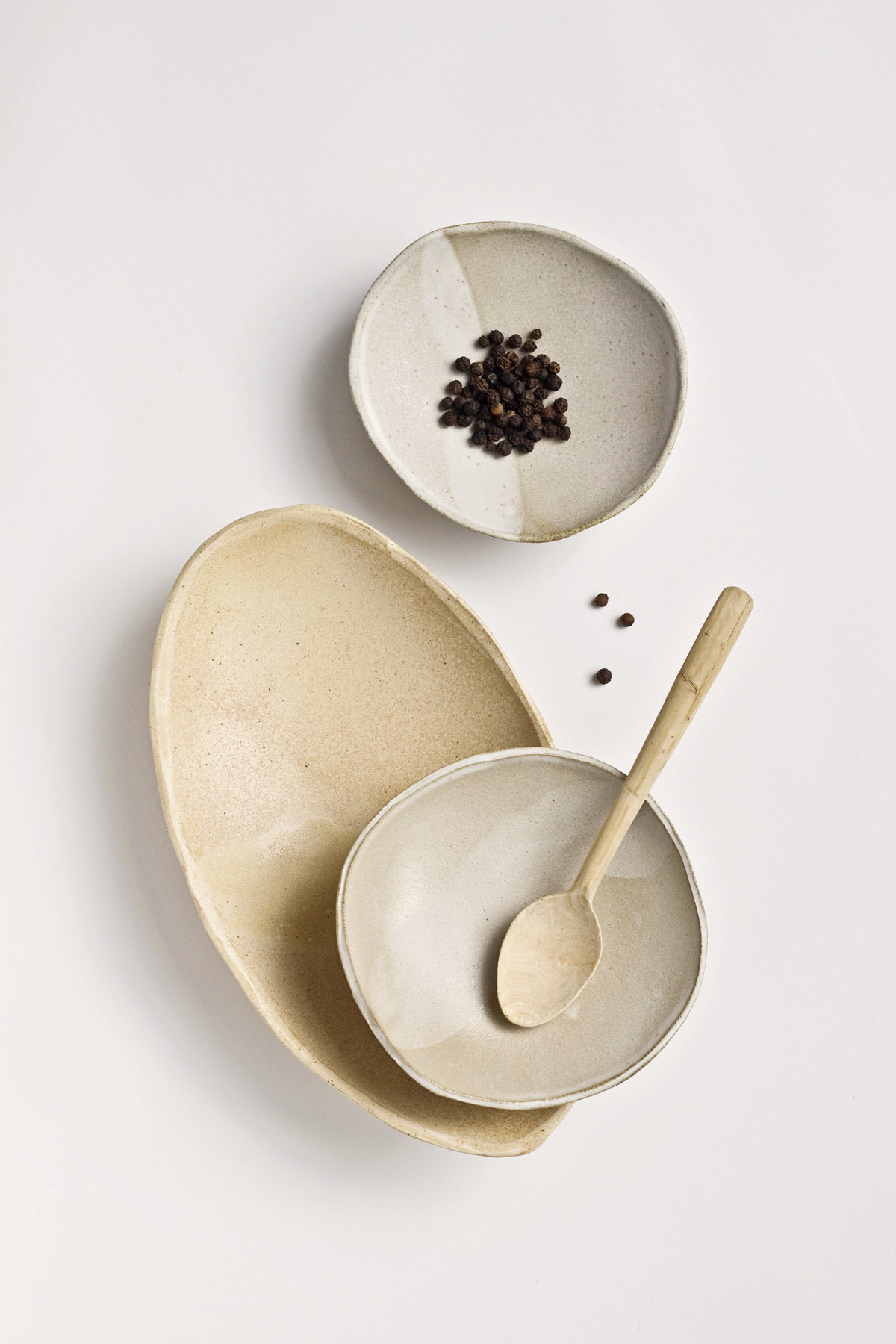 Yasha-Butler-Ceramics-Tableware-Plate-White-Sandstone-18-3500px