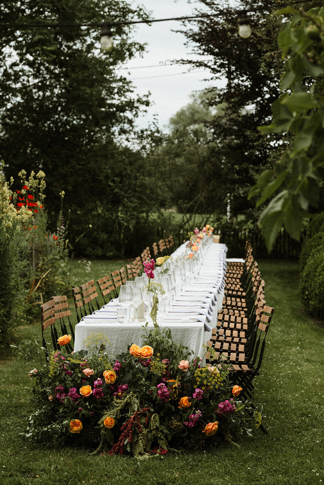 Herentals, salon weddings, moody, authentiek, alternatief trouwen,bruid, 2026, elopent, intiem, spontaan, tijdloos, trouwfotograaf, antwerpen - receptie & familiefoto_s-96