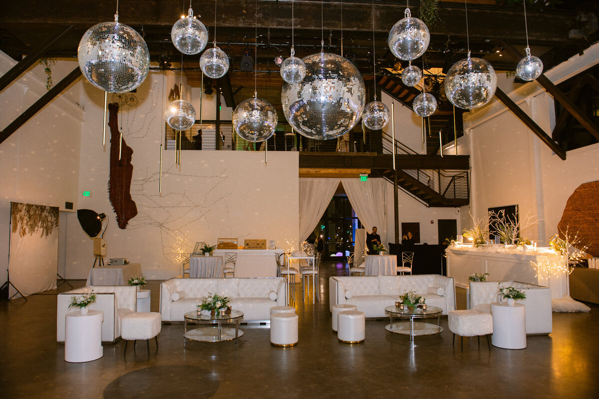 012-1-MJ0_0661-michaela-joy-photography-corporate-holiday