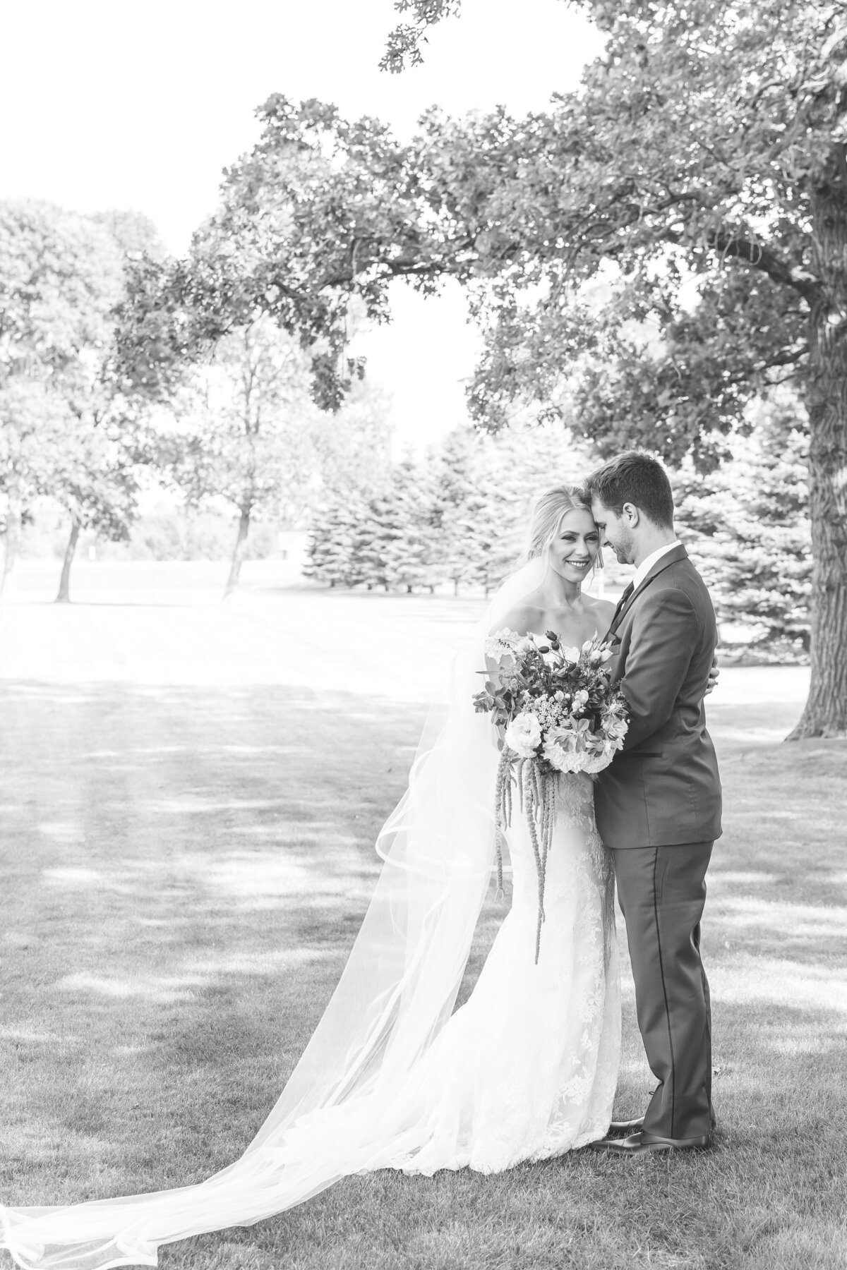 Abby-and-Brandon-Alexandria-MN-Wedding-Photography-DR-9