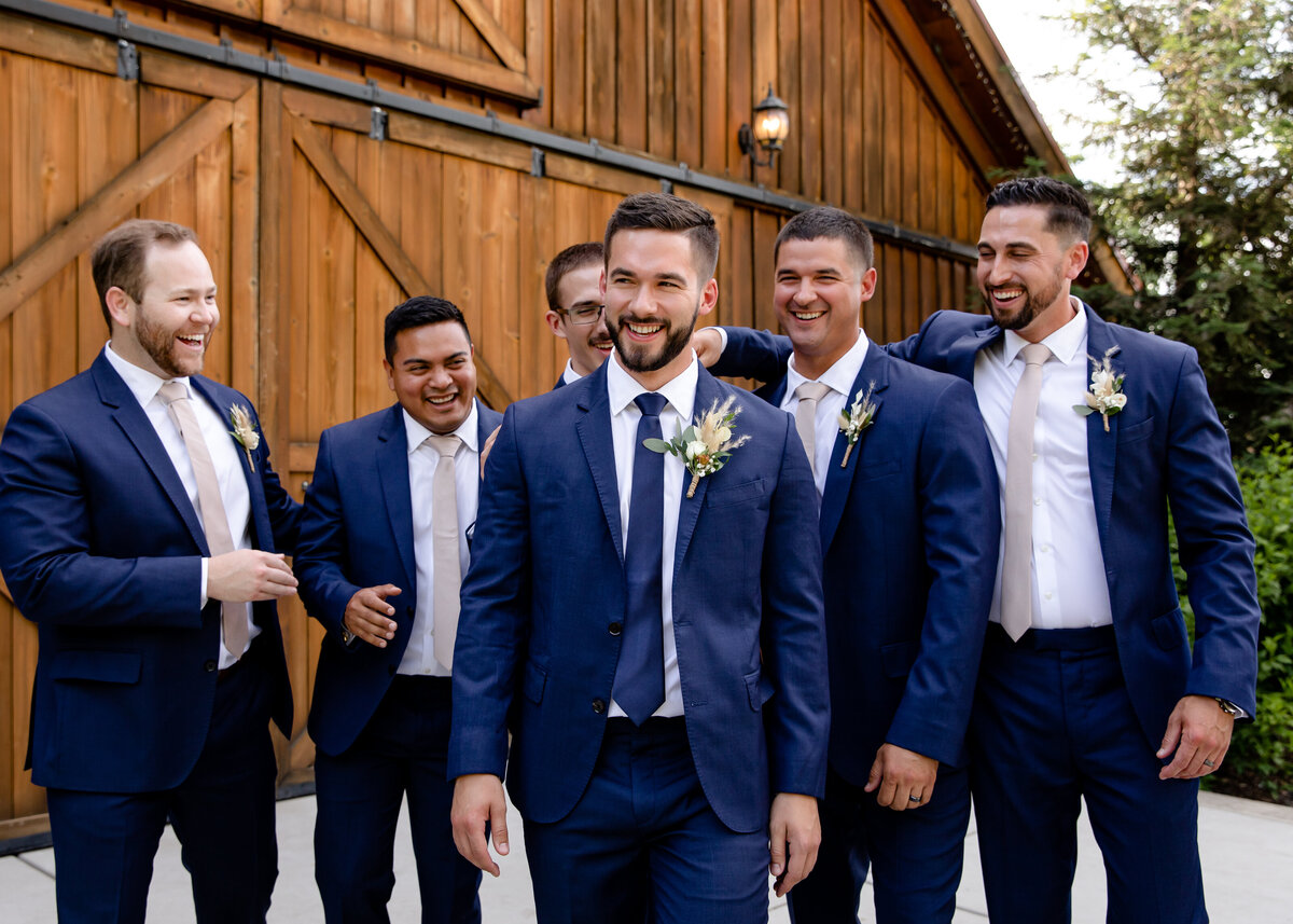 05282023_Emily+ZachWedding_GraceBarnCA_AnjaJensenPhotography-519