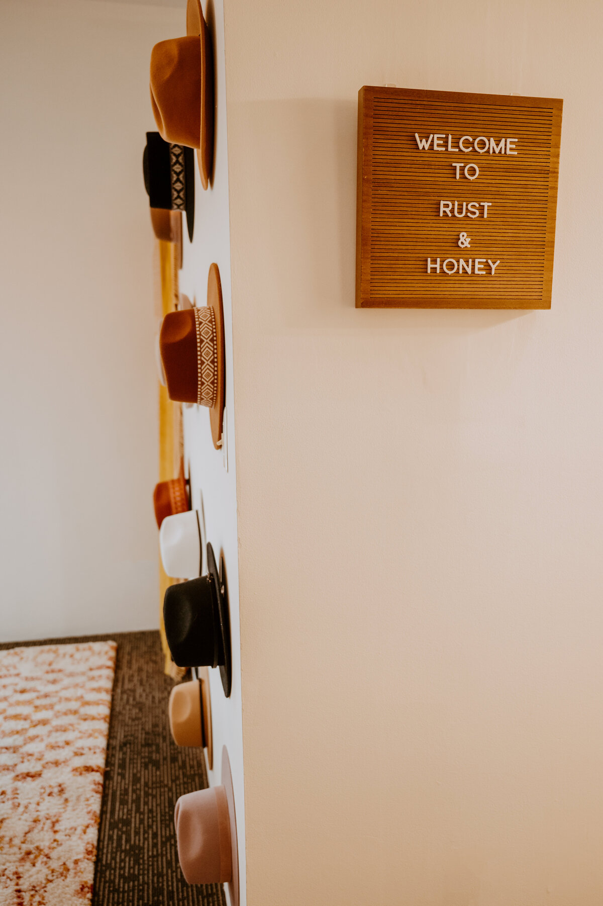 Rust & Honey Studio | photography studio for rent fortville indiana 42