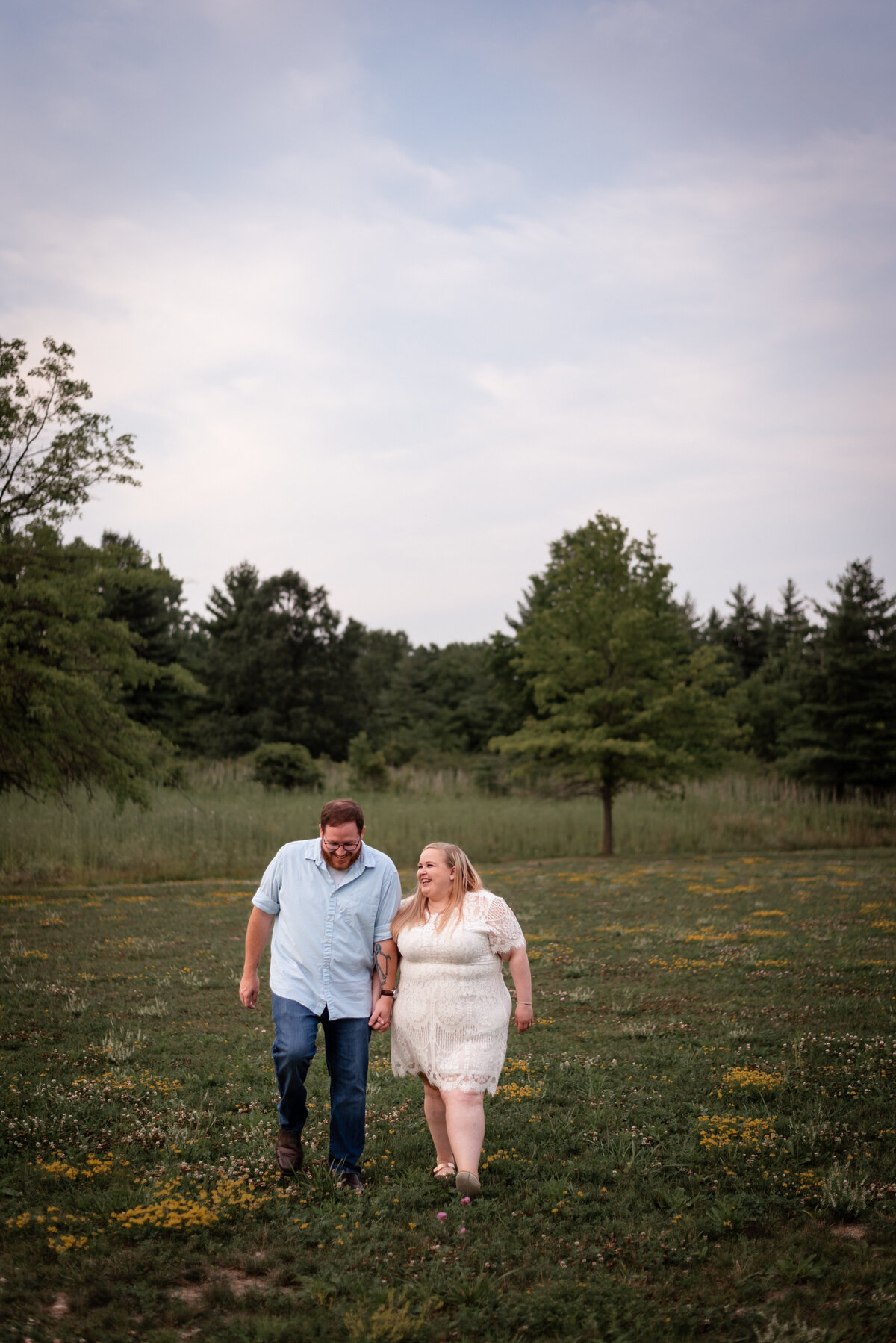 couples photographer bluffton indiana ouabache state park