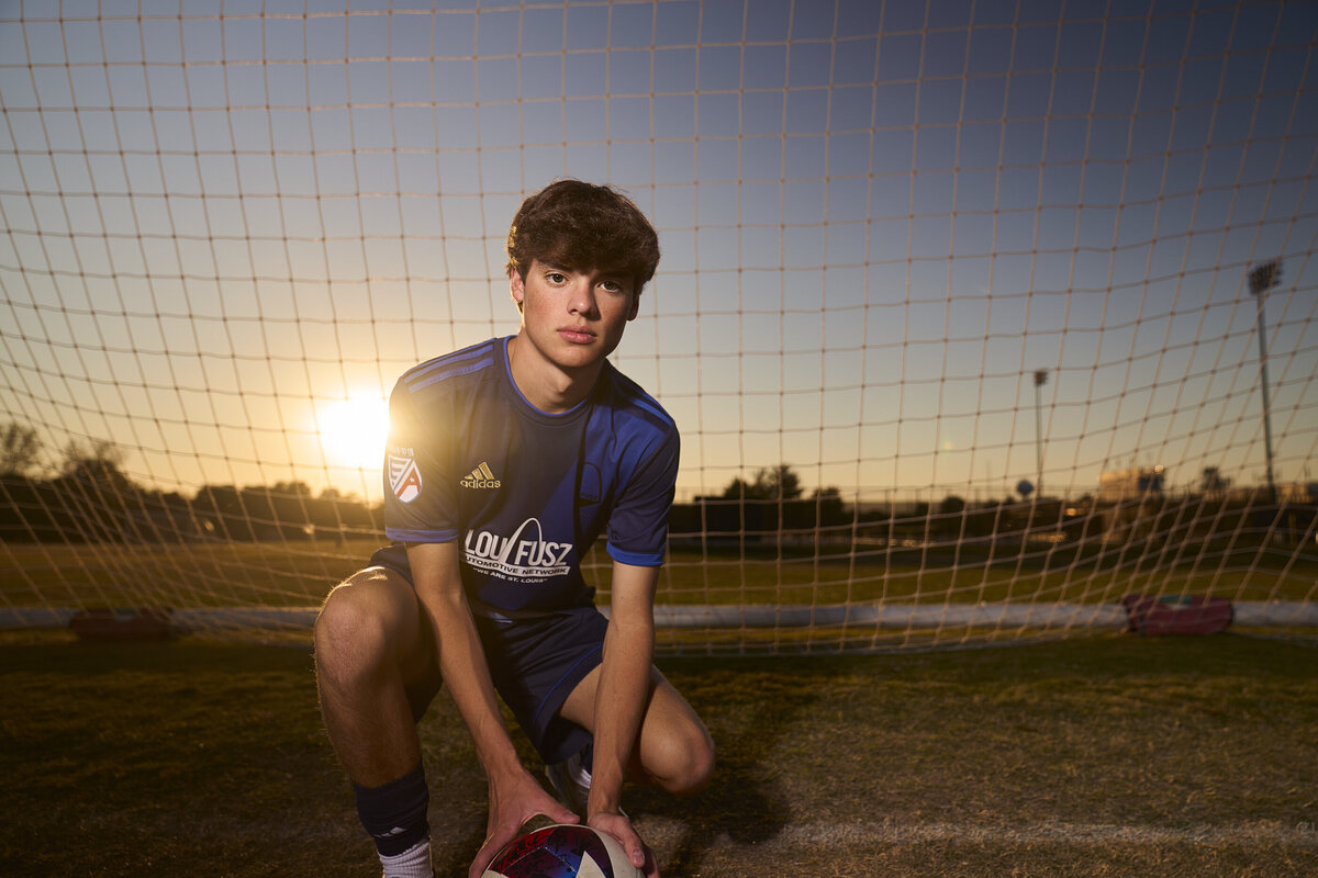 St. Louis senior photographer. senior guy soccer photos. Blanca Parciak Photography _58 (53)