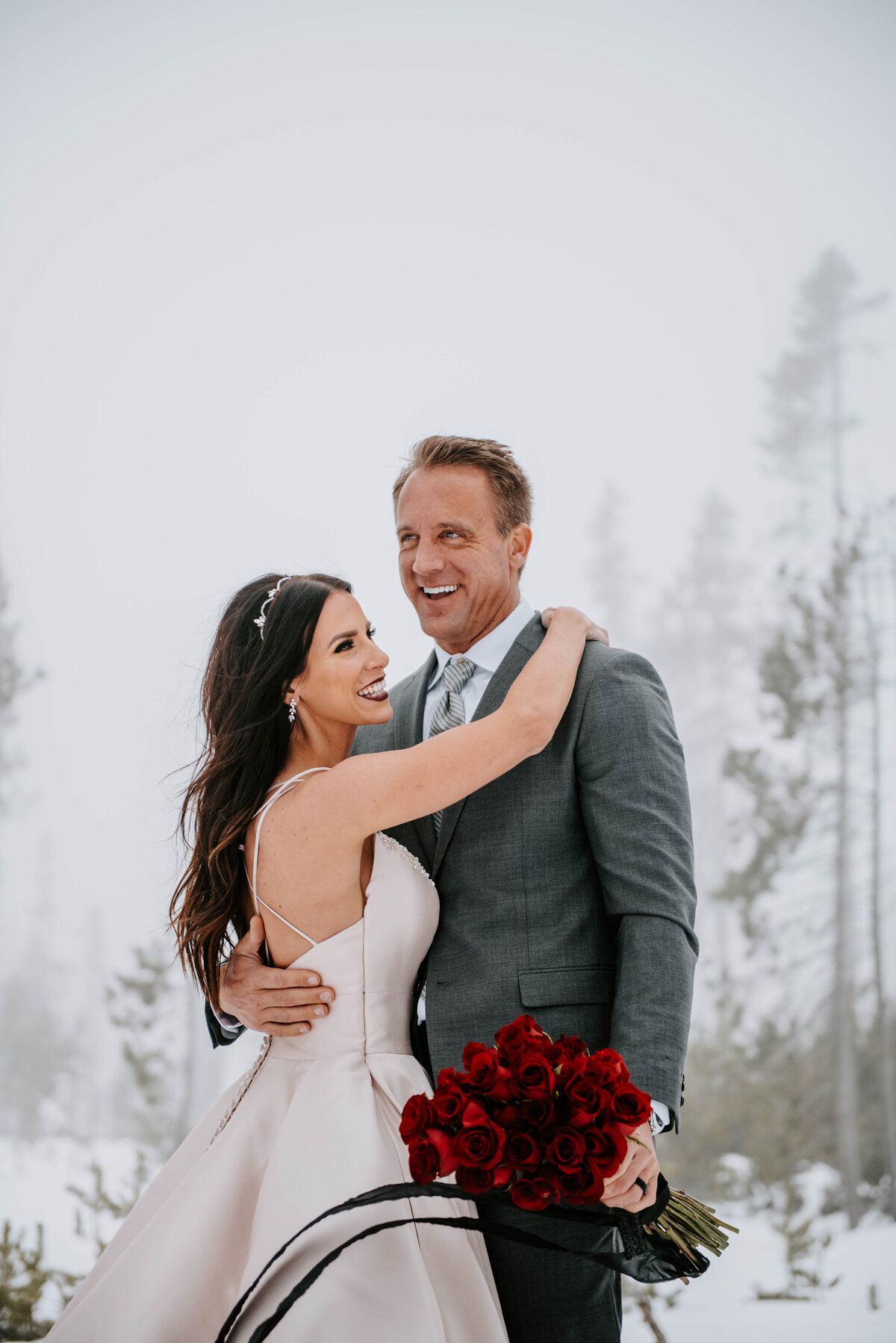 mt-bachelor-snow-winter-elopement-bend-oregon-wedding-photographer-2273